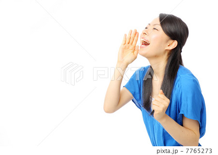 呼びかける女の子 7765273