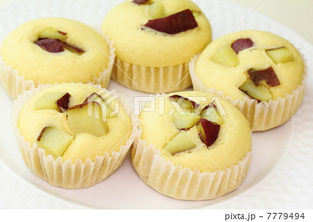 サツマイモの蒸しパン 7779494