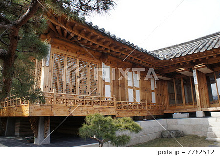 韓国　ソウル　北村韓屋村 7782512