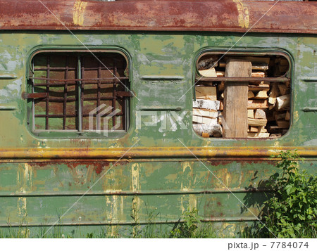 railway wagon with wood railway wagon with wood 7784074