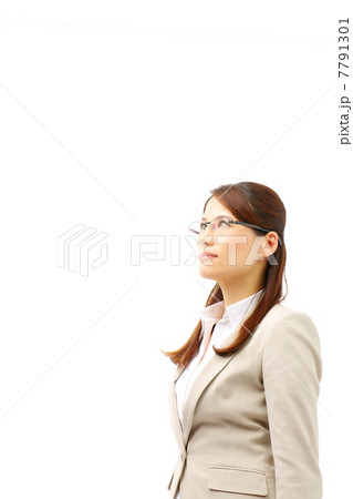 眼鏡をかけた女性 眼鏡をかけた女性 7791301