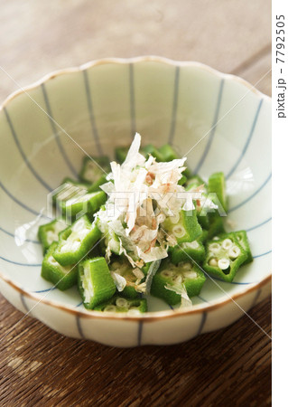 オクラのおかか和え 7792505