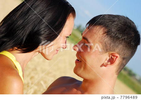 Happy young couple Happy young couple 7796489