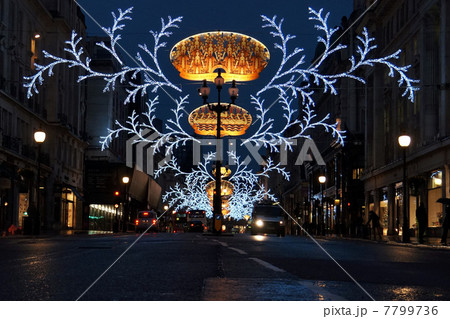 ロンドンのクリスマスイルミネーション ロンドンのクリスマスイルミネーション 7799736