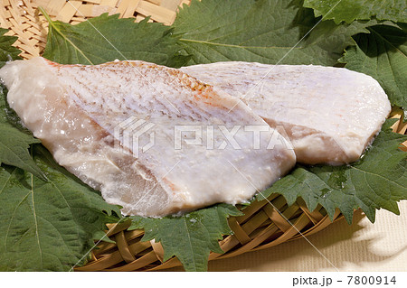 日本の魚料理・赤魚の味噌つけ 7800914