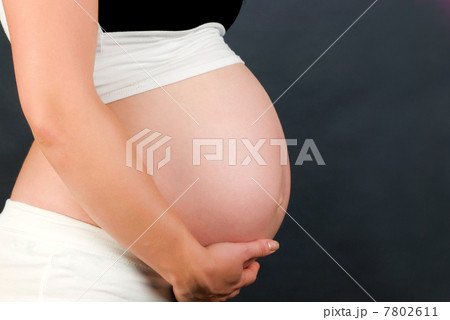 pregnant belly 7802611