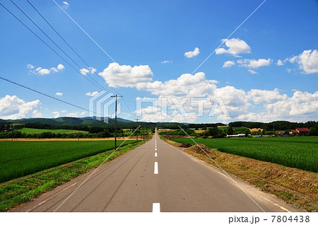 北海道の直線道路 7804438