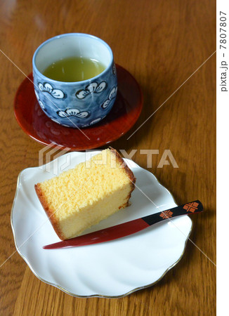 カステラと日本茶 7807807