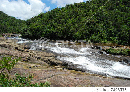 カンピレーの滝 7808533