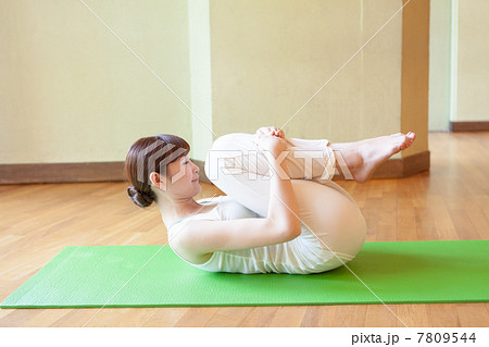 ヨガ 7809544