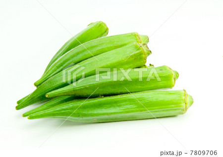 新鮮なオクラ 7809706