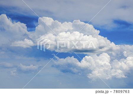 雲 雲 7809763