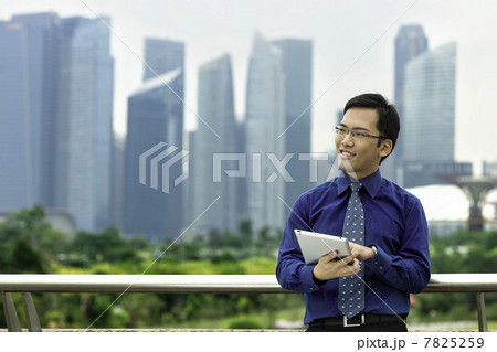 Male executive 7825259