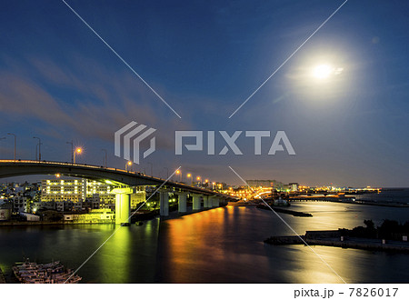月と泊大橋 7826017