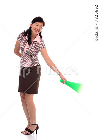 Portrait of mid adult woman 7826692