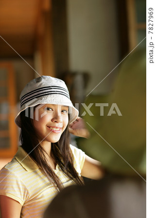 Portrait of young woman Portrait of young woman 7827969