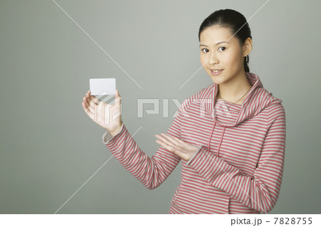 Portrait of young woman 7828755