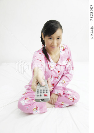 Portrait of young woman 7828937