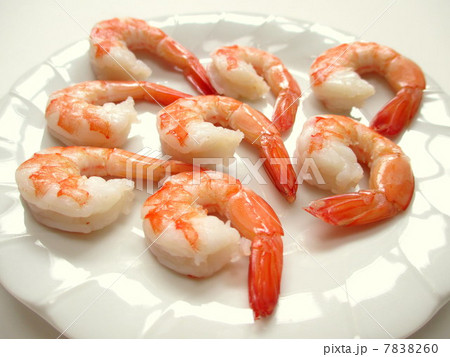 サラダ用に下ごしらえした海老 サラダ用に下ごしらえした海老 7838260
