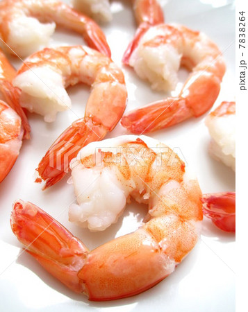 サラダ用に下ごしらえした海老 サラダ用に下ごしらえした海老 7838264