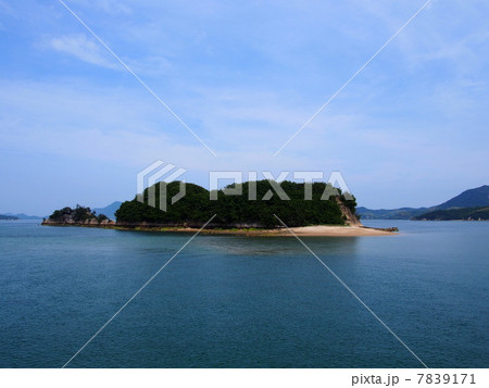 日本最古の水軍城跡　甘崎城跡 7839171