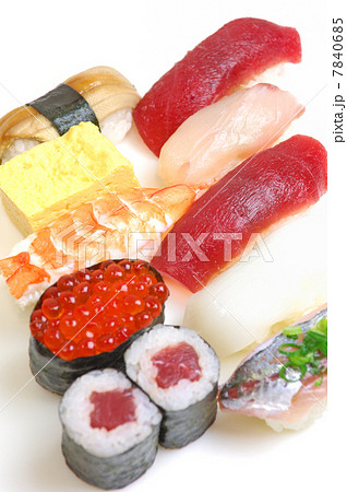 おいしい寿司盛り合わせ 7840685