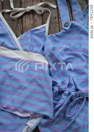 女の子用のセット水着　ジュニア水着 7841100