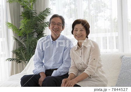 シニア夫婦リビングイメージ シニア夫婦リビングイメージ 7844527