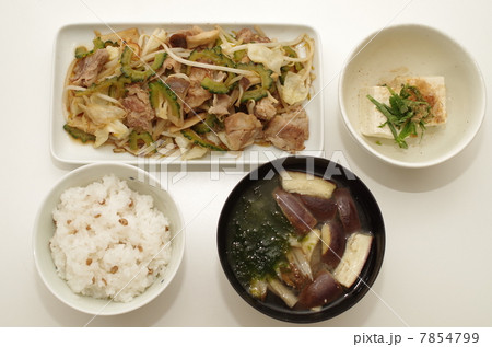 野菜炒め定食 7854799
