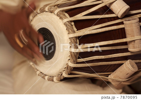 Man playing the tabla Man playing the tabla 7870095