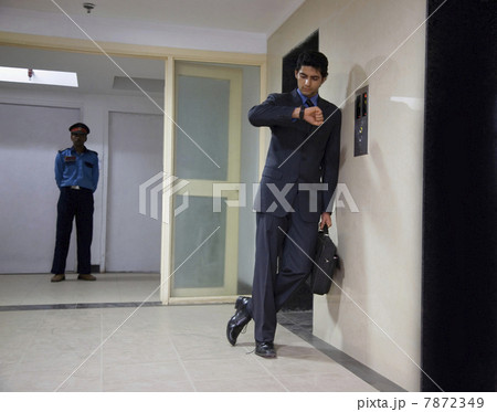 Waiting for the elevator Waiting for the elevator 7872349