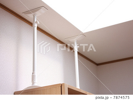 地震対策(突っ張り棒) 地震対策(突っ張り棒) 7874575