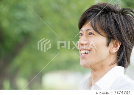 20代の男性 7874734
