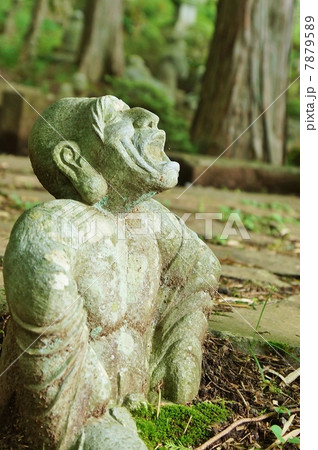 祈願・唱える羅漢像・側面縦位置 祈願・唱える羅漢像・側面縦位置 7879589