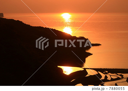佐賀 浜野浦の棚田の夕日 佐賀 浜野浦の棚田の夕日 7880055