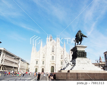 ミラノドゥオモ広場 7881313