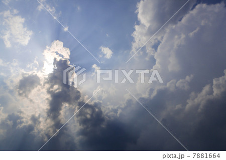陰った太陽 7881664