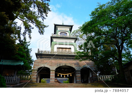 金沢・尾山神社・神門【横】 7884057