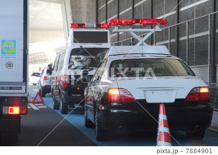 交差点での事故現場 7884901