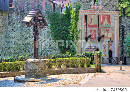Entrance to medieval castle in Turin, Italy. 7889366