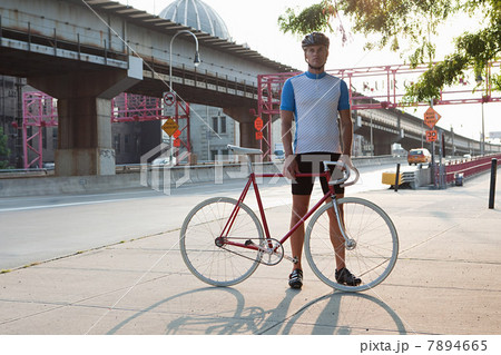 Cyclist in brooklyn Cyclist in brooklyn 7894665