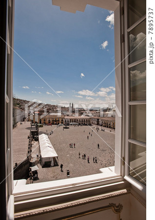 Plaza de San Francisco, Quito, Ecuador 7895737