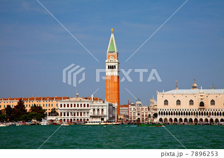 Doges palace and campanile, venice, italy Doges palace and campanile, venice, italy 7896253