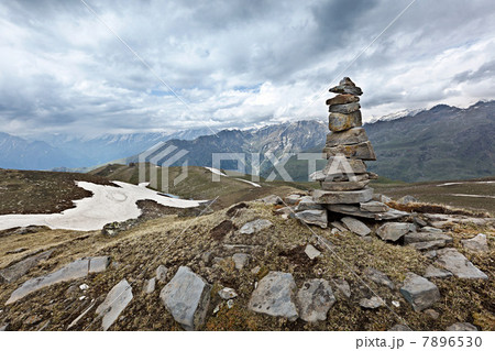 Stone cairn in Himalayas near Manali, above Kullu Valley, Himachal Pradesh, India Stone cairn in Himalayas near Manali, above Kullu Valley, Himachal Pradesh, India 7896530