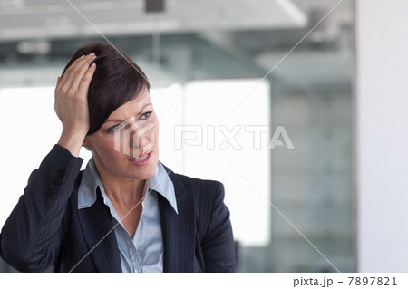 Stressed businesswoman 7897821