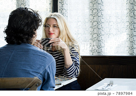 Couple in coffee shop Couple in coffee shop 7897984