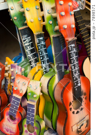 Colourful guitars for sale 7898571