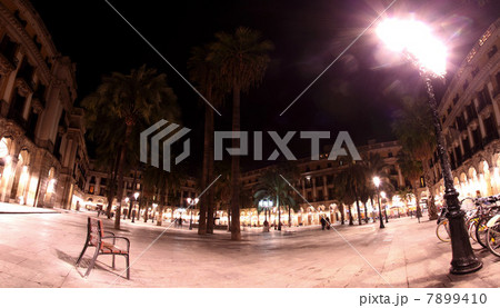 Panorama of Placa Reial at night, Barcelona, Spain 7899410