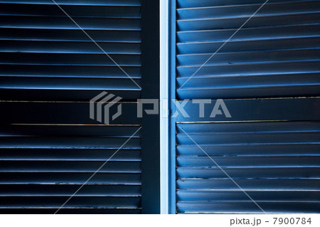 Light coming though shutters Light coming though shutters 7900784