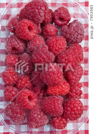 Raspberries 7903985